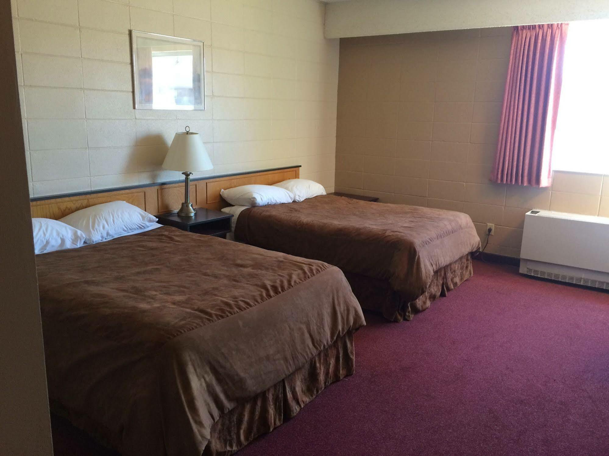 Midtown Motor Inn Bonnyville Esterno foto